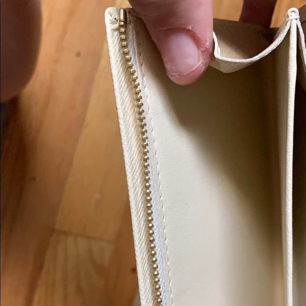 Wallet - Picture 3 of 5